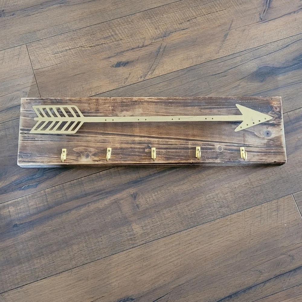 Brown Wood Gold Arrow Jewelry‎ Holder with Hooks